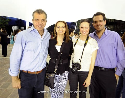Ulises, Cristina, Mariana y Alito.