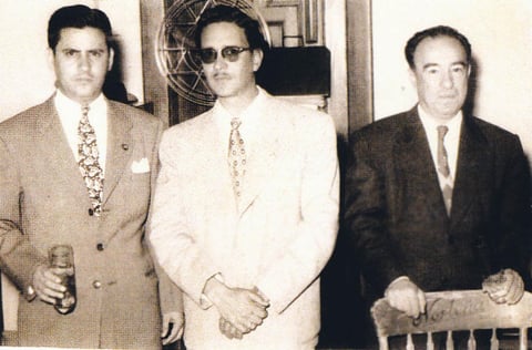 DE IZQUIERDA  a derecha José León Robles de la Torre, Lic. Salvador Vizcaíno Hernández y Pablo C. Moreno Vivero. Foto tomada el 16 de marzo de 1958 en la celebración del décimo aniversario de la fundación de la aduana de Torreón, Coah.