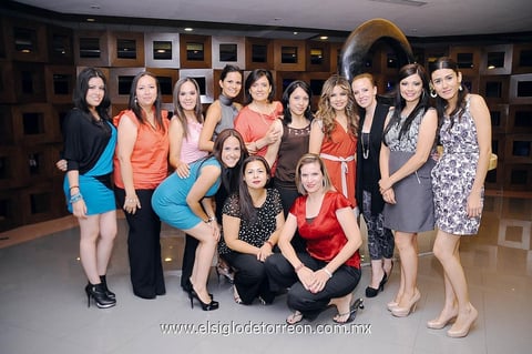 Kukla,  Dany, Lucy, Ana Sol, Lupita, Denisse, Anabel, Adriana, Ana Karina, Paula, Bonnie, Talina e Isabel.