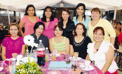 Tere, Paty Casas, Caro, Claudia, Paty Flores, Lucy, Lorena, Cristina y Magaly.