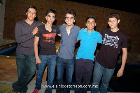 Jorge , Salvador, José, Víctor y Kevin.