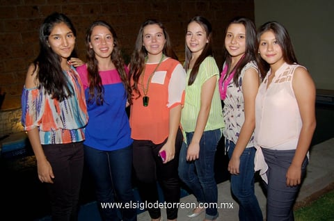 Luisa,  Mariana, Bedía, Claudia, Natalia y Daniela.