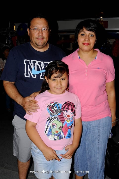 Jerónimo Mejía, Ana Paola Mejía y Adriana Rodríguez.