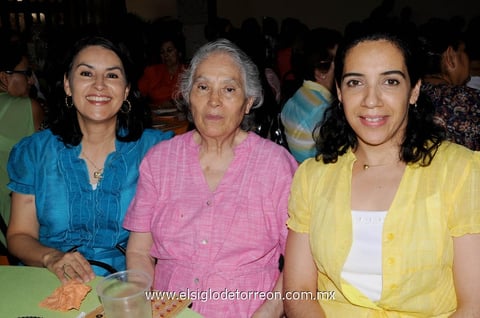 Mayra,María Elena y Gaby.
