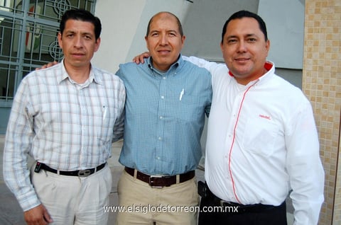 Alejandro,  Luis y Aldo.