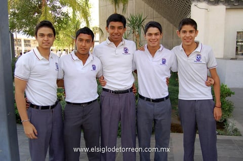 22052013 LUIS , Miguel, Osvaldo, Roberto y Adrián.