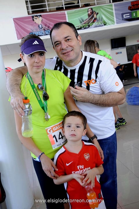 22052013 BELINDA , Carlos y Juan Carlos.