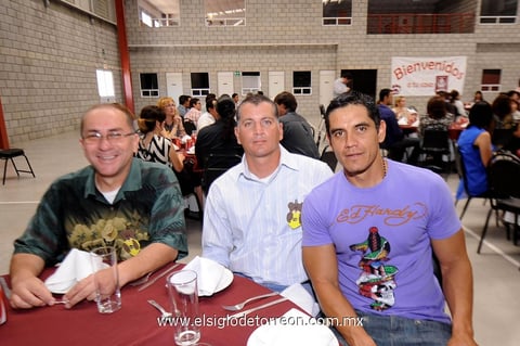 22052013 JUAN,  Mario y Luis.