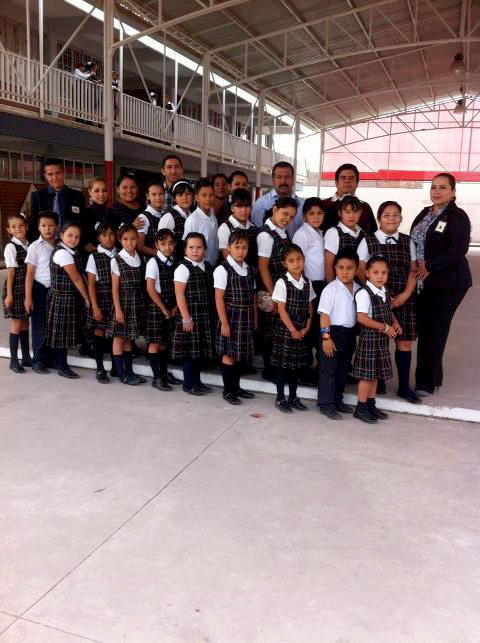Coro de la Escuela Primaria Gregorio García.