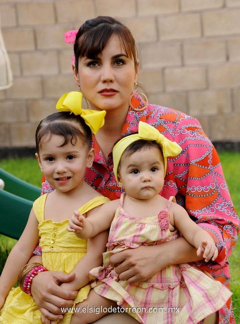 25052013 LUISA,  Ana Paula y Ana.