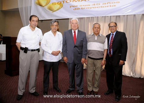 26052013 LIC. JESúS  Ochoa Sebrián, Lic. Gilberto Serna Ramírez, Dr. Jesús G. Sotomayor Garza, Lic. Fernando Rangel de León, Lic. Rodolfo Esparza.- Érick Sotomayor Fotografia