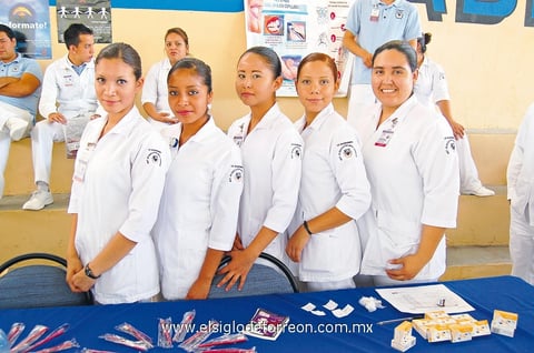 26052013 ESTEFANIA,  Nataly, Zaira, Georgina y Gabriela.