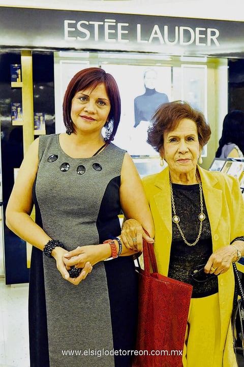 26052013 APERTURA.  Perla Solórzano y Chayito Sifuentes.