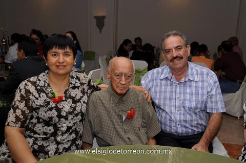 27052013 MA.ELENA , Arturo y Alberto.