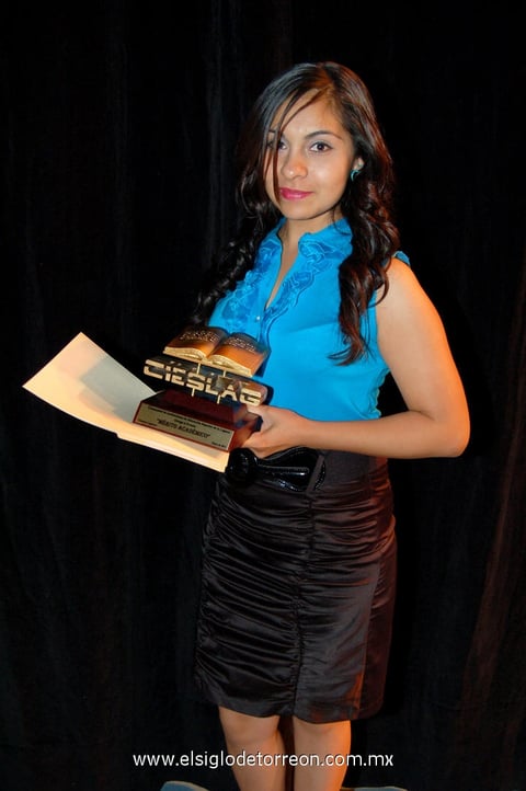 29052013 RECONOCIMIENTO.  Magaly Guerrero.