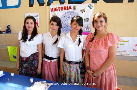 ESTEFANíA,  Daniela, Paola y Alejandra.