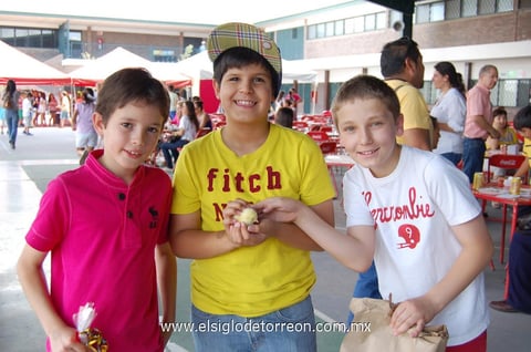 Javier, Mauricio y Sebastián.