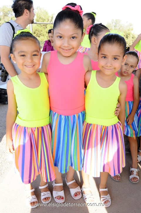 JULIETA,  Romina y Sofía.