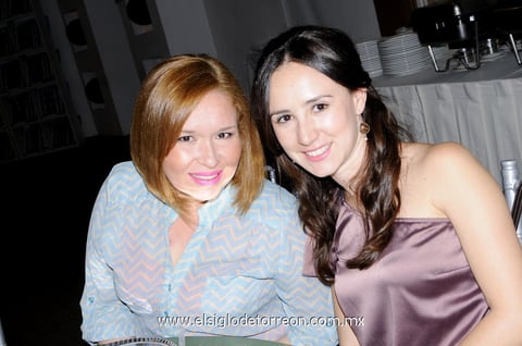 Ángela  y Paulina.