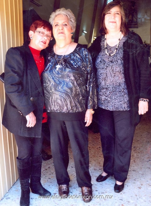 Raquel, Bertha y Blanca en reciente celebración.