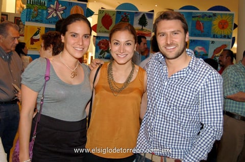 PILAR,  Ale y Óscar.