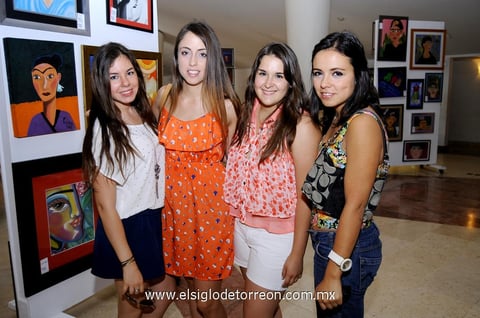 Brenda,  Mónica, Luisa e Isabel.