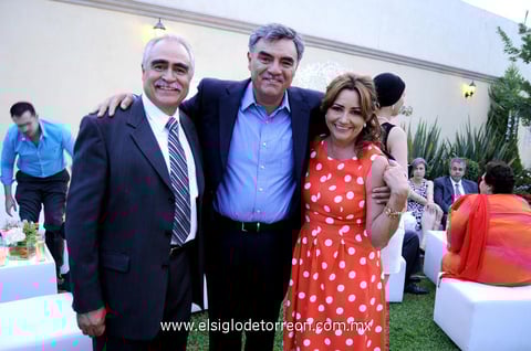 Angie,  Mayí, Adrix, Niza y Jorge.
