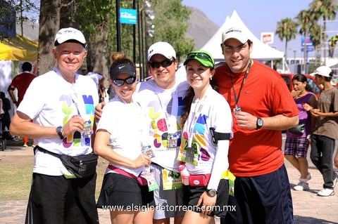 Carlos,  Fabiola, Alejandro, Laura y Luis.