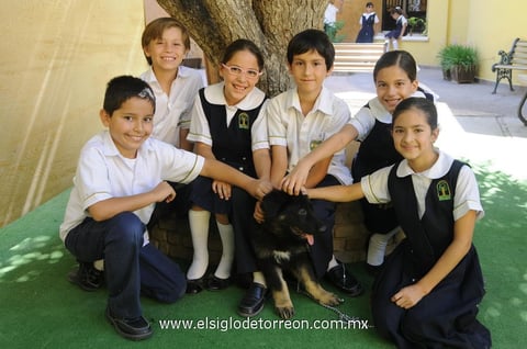 ALEXIS,  José Pablo, Carlitos y Daniel.