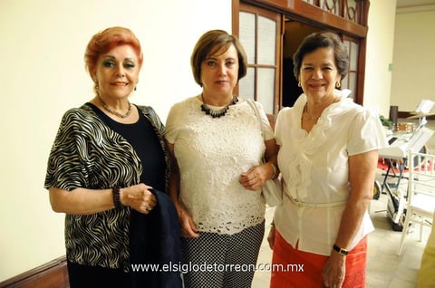 María  Elisa, Susana y Maricruz.