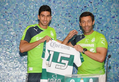 El delantero Eduardo Herrera portará el número 15.