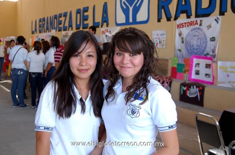 Astrid y Viviana.