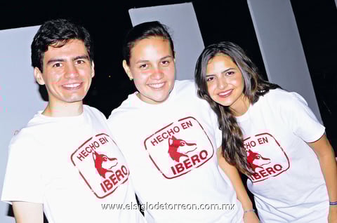 Humberto Zugasti, Gabriela García e Irandi Yáñez.