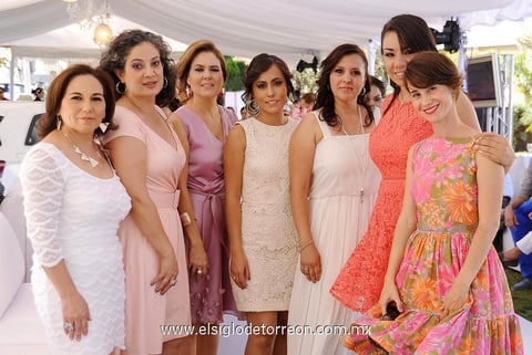 Paty,  Leticia, Ana, Gabriela, Guadalupe, Enedina y Bárbara.