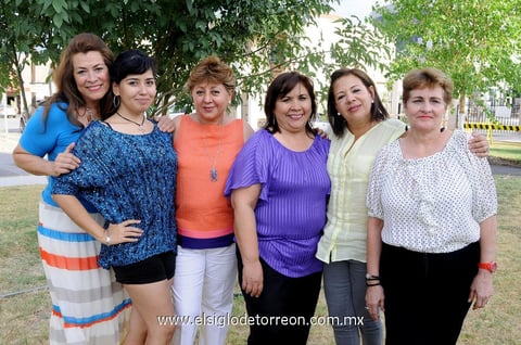 José,  Abril, Ale, María Elena, Marthita y Chonita.