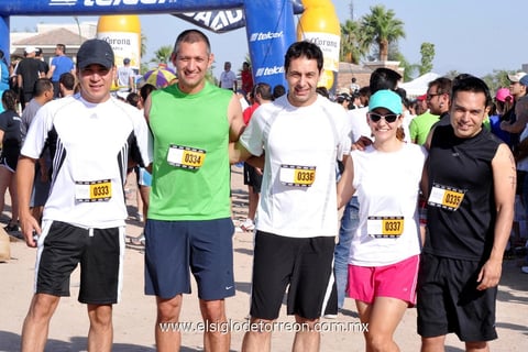 Enrique  Cervantes, Julio Z. Cruz, Arturo Z. Cruz, Mary Lolis Garza y Jesús Díaz.