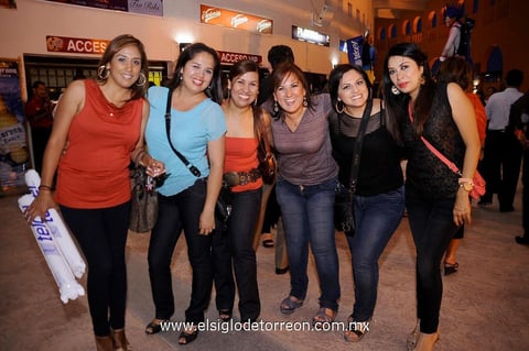 Iris , Jazmín, Liz, Karina, Sandra y Gina.