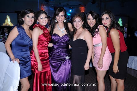 Marisella,  Brenda, Karen, Arheli, Andrea y Michel.