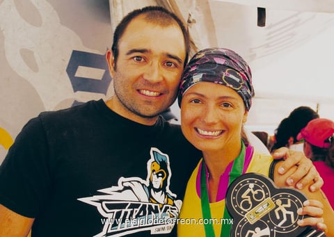 Aarón Navarro y Lily Iturriaga de Navarro se encuentran cumpliendo un año de casados.