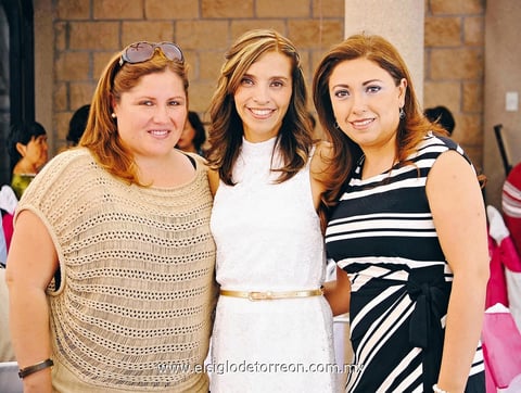 Luz Elena, Rosy y Mary Paz.