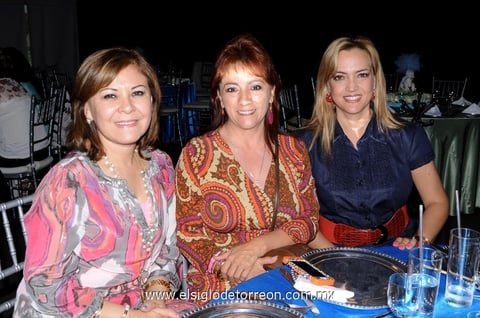 Betty, Lily y Lauris.