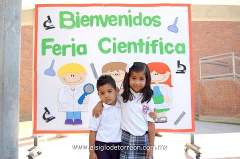 PEQUEñOS ALUMNOS.  Axel y Ana Sofía.