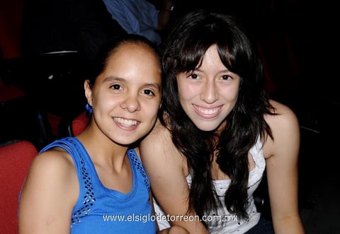 MARYFER CHáVEZ  y Marcela Prado.