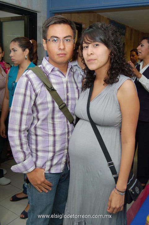 JOSé JUAN  y Anaís.