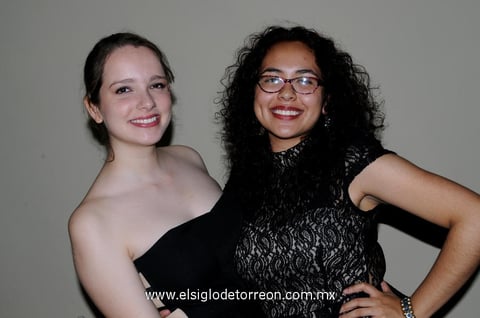 PAMELA  y Lydia.