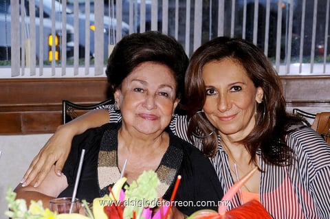 DORA  y Alejandra.