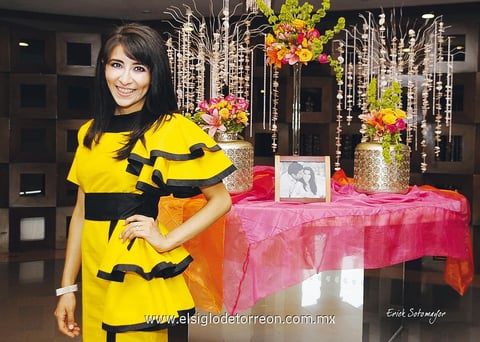 SRITA. JULIA  María lució radiante en su bonita fiesta de despedida de soltera.- Érick Sotomayor Fotografía.