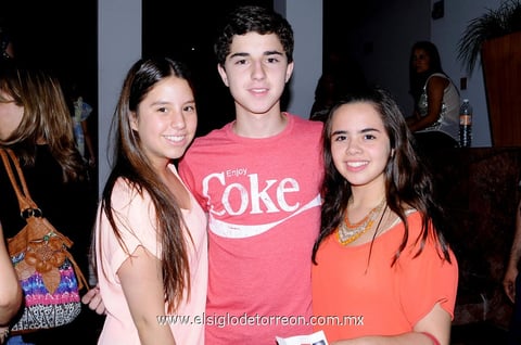 SOFíA,  Cuate y Edna.