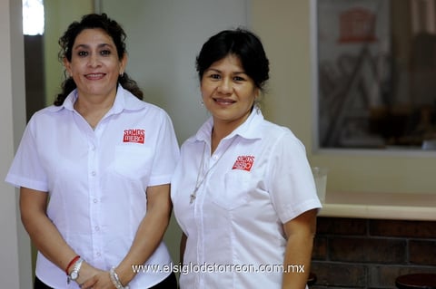 LUZ MARíA LóPEZ  y Rosa Márquez.