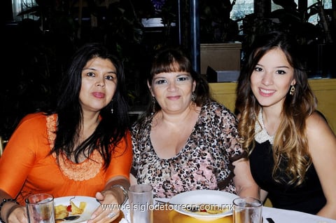 LUPITA PRIETO,  Anabel Jalife y Any Verdeja.